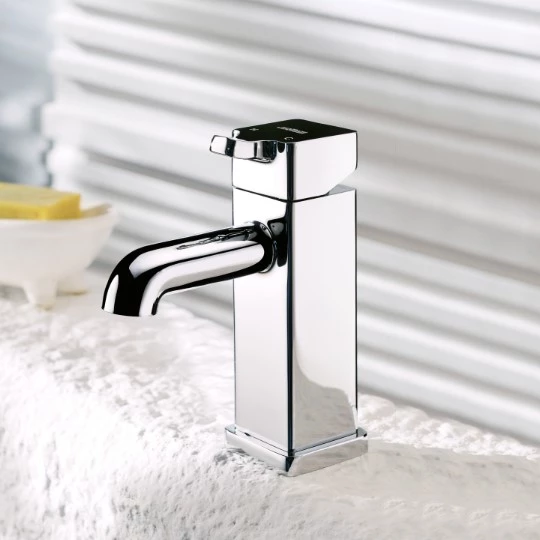 7909 Mark 2 Faucet & ฝักบัว